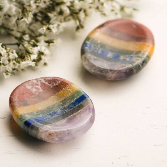 Chakra worry stone - Picture 1 of 5